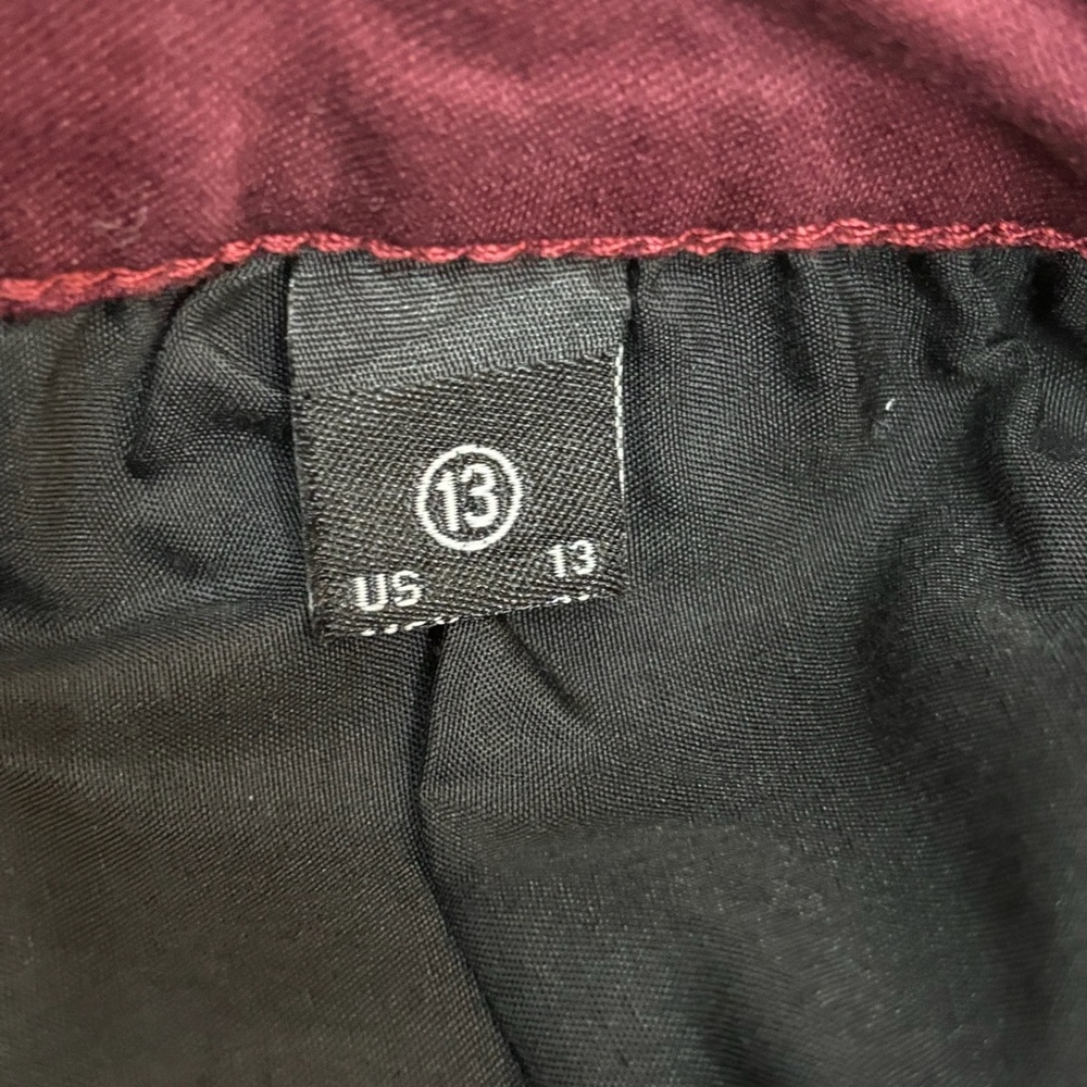 Burgundy Stretchy Pants - Picture 4 of 4